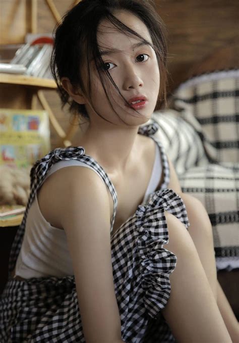 GOAT效应？贝蒂斯24小时发47动态欢迎安东尼数万名球迷街头狂欢